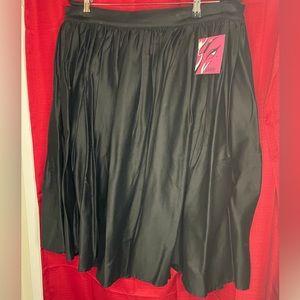 Vixen by Michelline Pitt Circle Skirt in Black